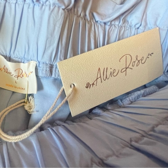 NWT Allie Rose paper bag shorts - Picture 3 of 6